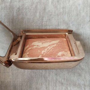 Hourglass Makeup - Hourglass Ambient Lighting Blush - Brilliant Nude Hourglass Makeup - Hourglass Ambient Lighting Blush - Brilliant Nude